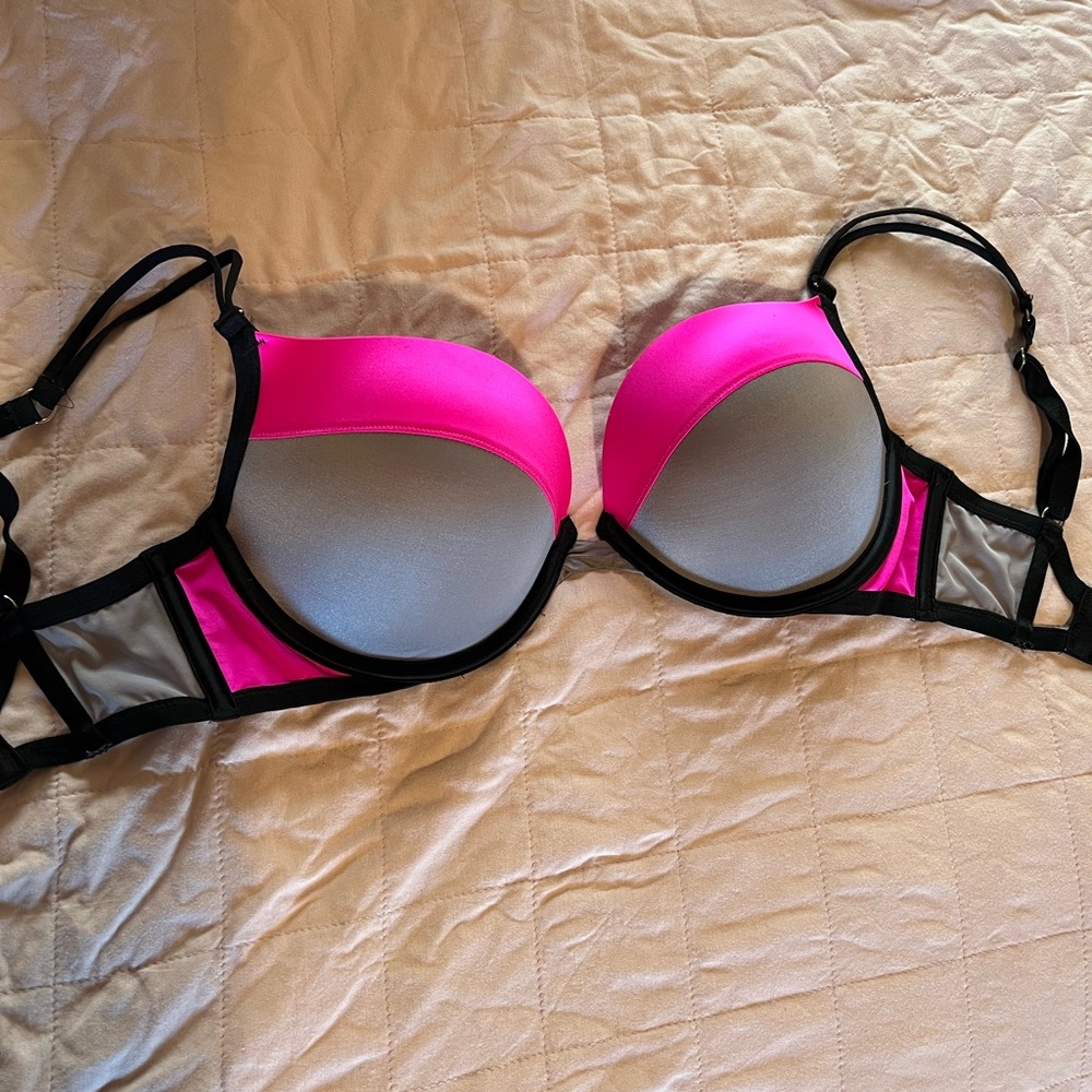 Very Sexy push up bra